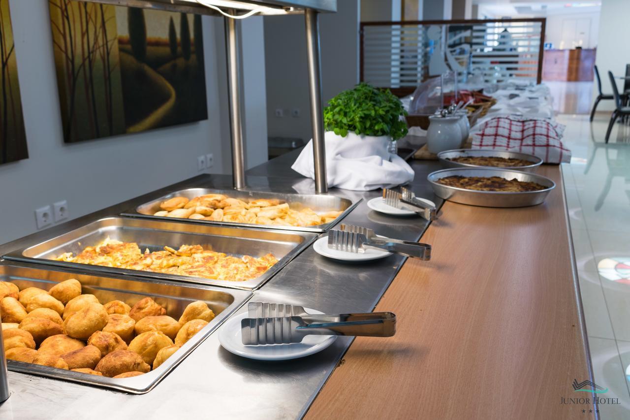 Junior Hotel Ірія Екстер'єр фото
