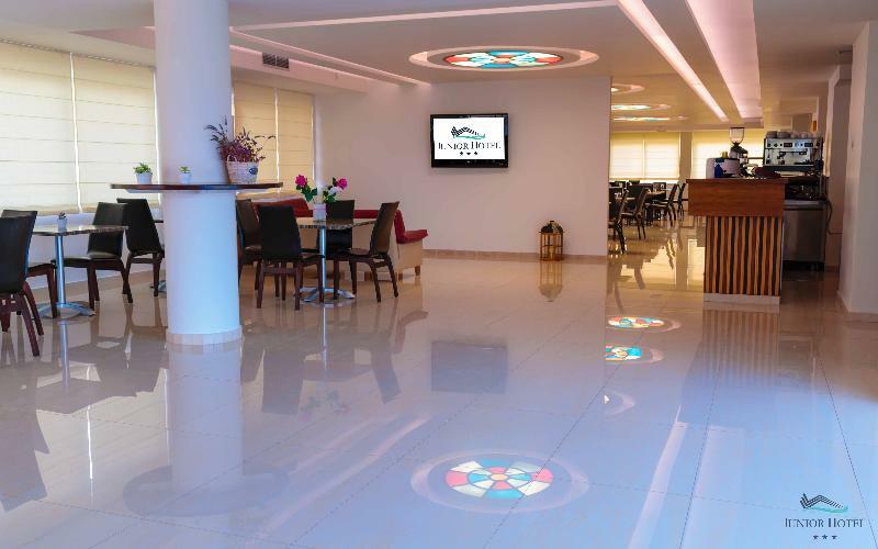 Junior Hotel Ірія Екстер'єр фото